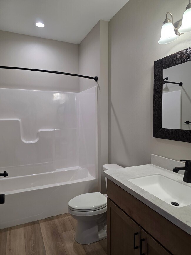 Building Photo - 2217 Overlook Ridge Ct