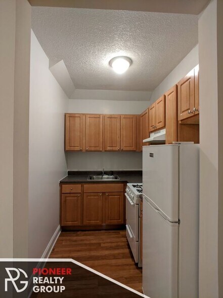 Building Photo - 1742 N Humboldt Blvd