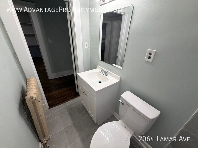 Building Photo - 2064 Lamar Ave