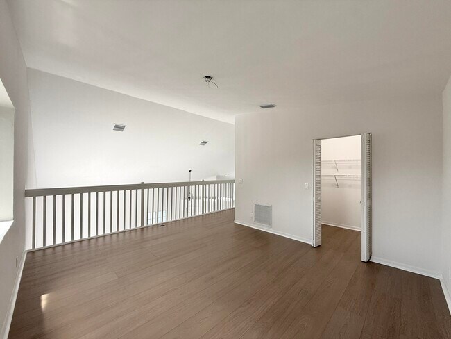 Building Photo - 21440 Millbrook Ct