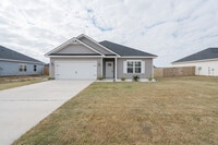 Building Photo - 380 Mcclelland Lp NE