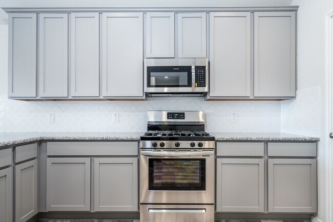 Building Photo - 40354 Bay Warbler Wy