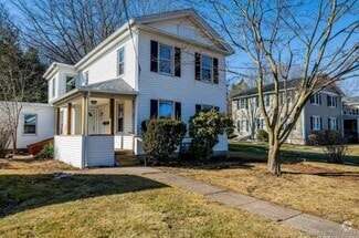 Building Photo - 2818 Whitney Ave