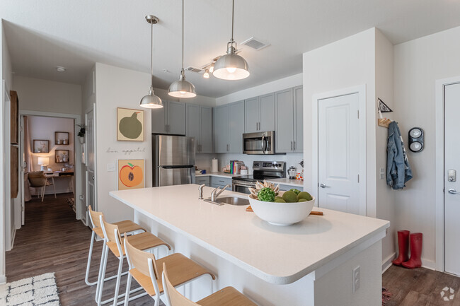 4BR, 4BA - Boulder - Aspen Heights Fayetteville