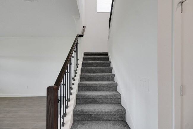 Building Photo - Stunning 4/3 in Gated Dora Parc! Water Views!