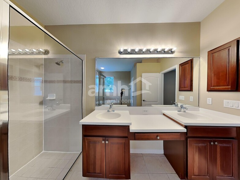 Building Photo - 6007 French Creek Ct