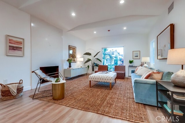 Building Photo - 4016 6th Ave