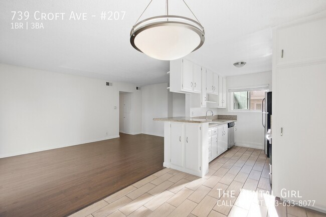 Building Photo - 739 Croft Ave