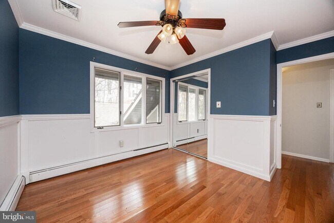 Building Photo - 1104 Tinker Hill Ln