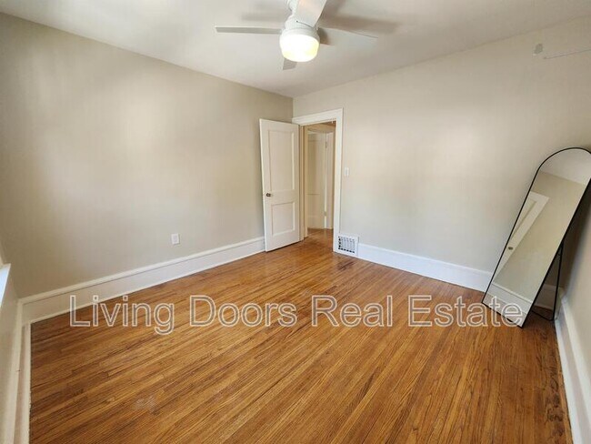 Building Photo - 2300 Sewell St