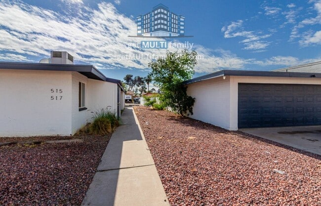 Building Photo - 515 W Pebble Beach Dr