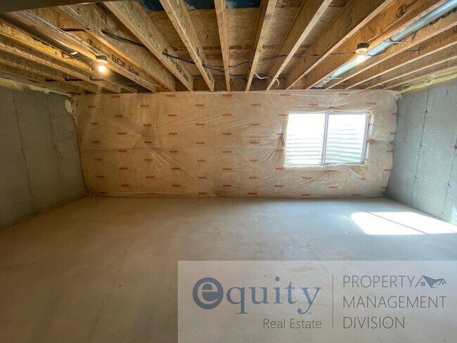 Building Photo - 16102 S Truss Dr