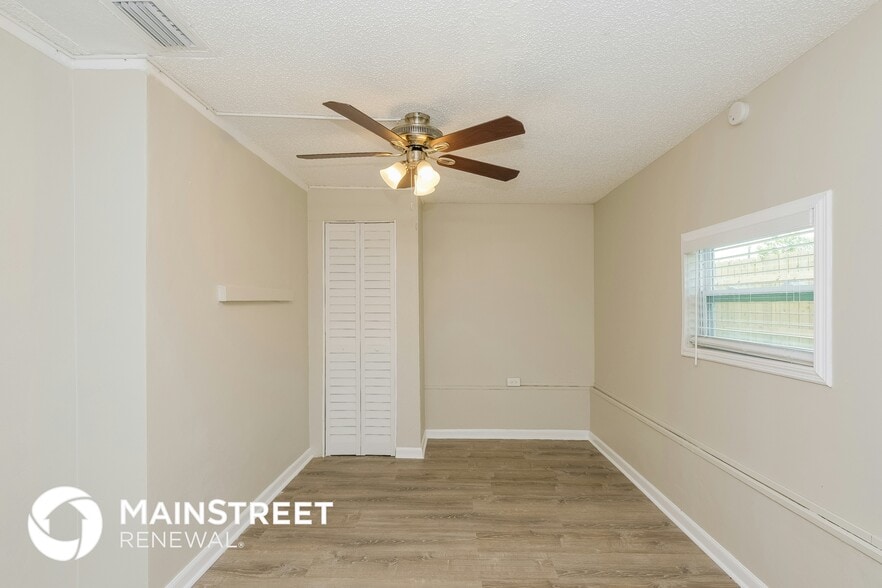 Building Photo - 1319 Gerard Ln