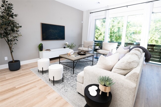 Building Photo - 3486 Luca St