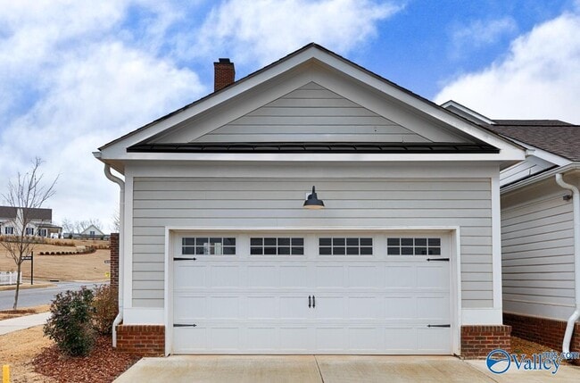 Building Photo - 119 Bienville St