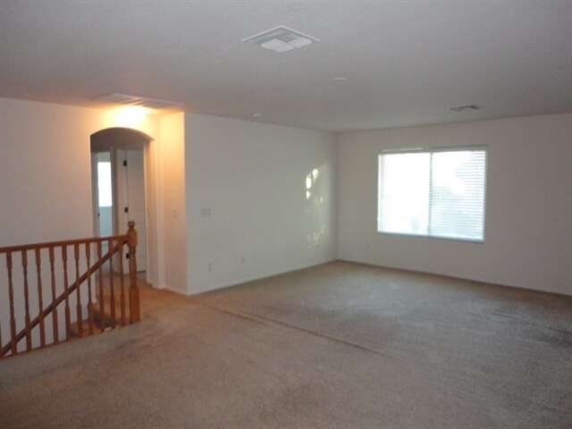 Building Photo - 782 E Christopher St