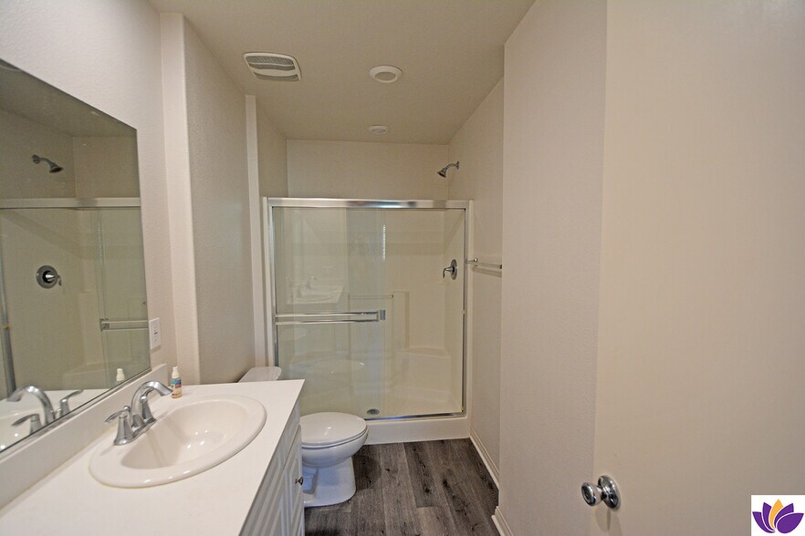 Building Photo - 14107 W Birch Ln
