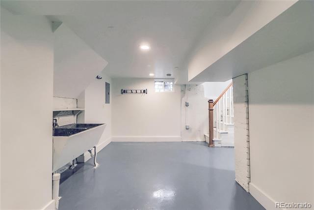 Building Photo - 458 S Ogden St