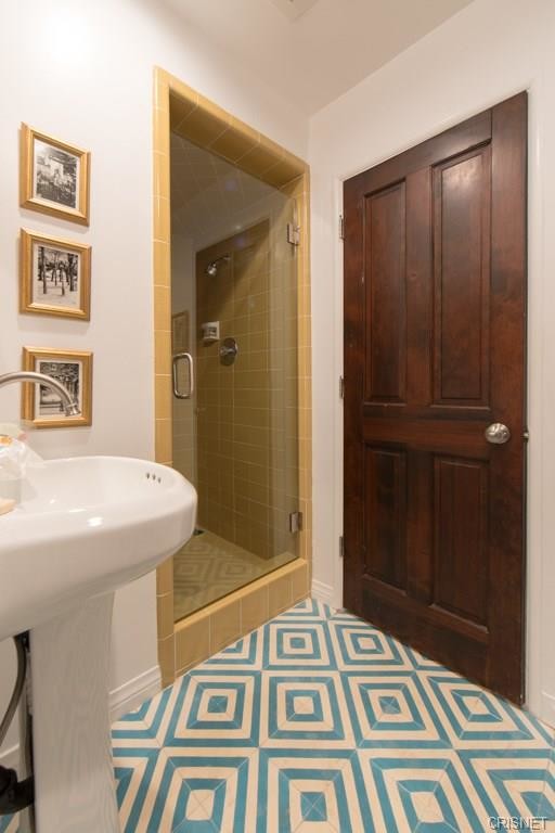 Building Photo - 4713 Bedel St