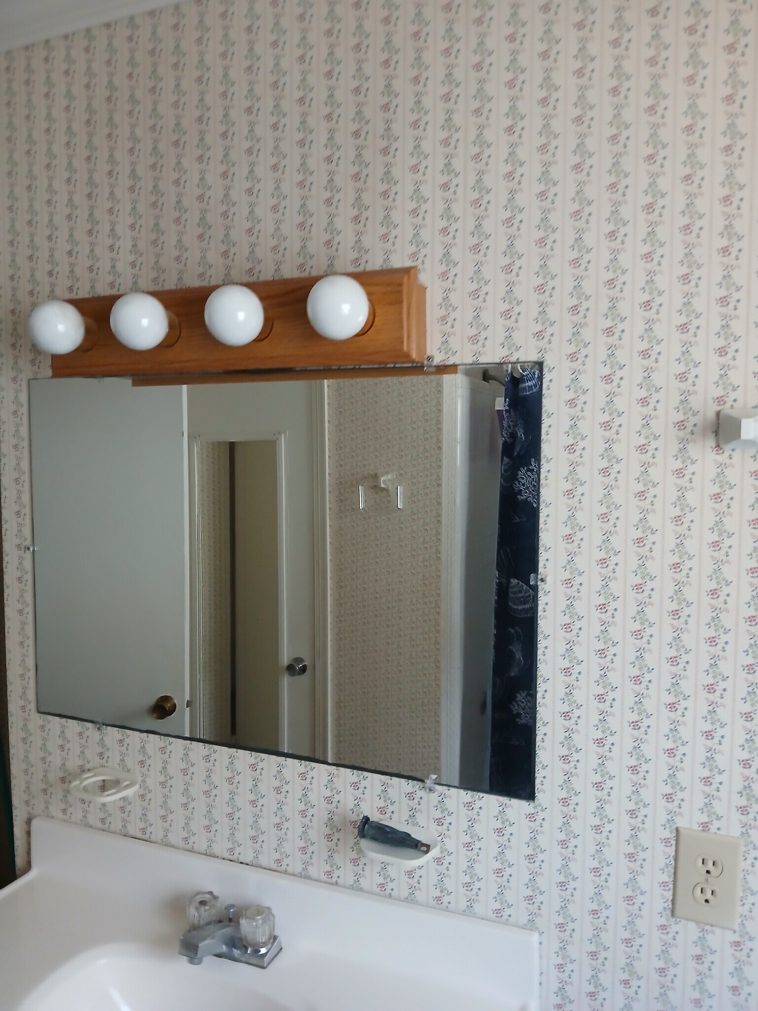 Building Photo - 4213 Pin Oak Rd