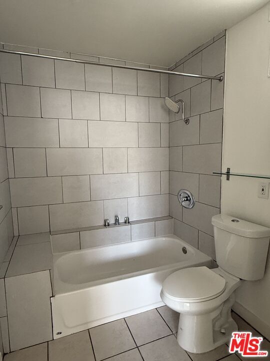 Building Photo - 230 1/2 N Bonnie Brae St-230