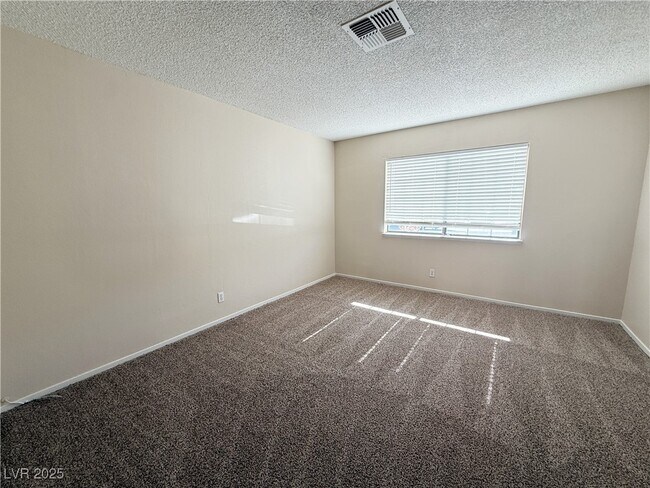 Building Photo - 6568 Gazelle Dr