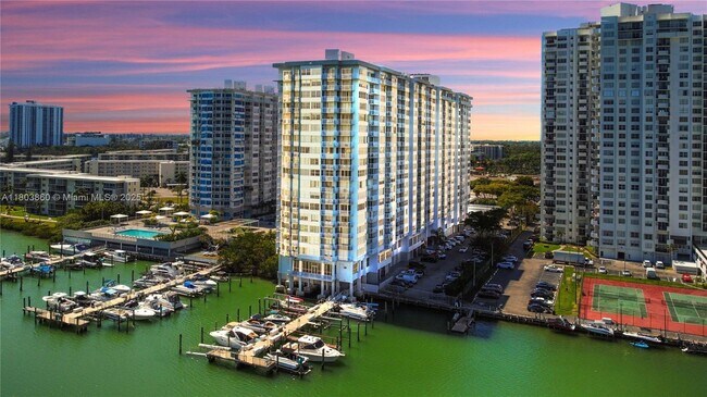 Primary Photo - 18011 Biscayne Blvd