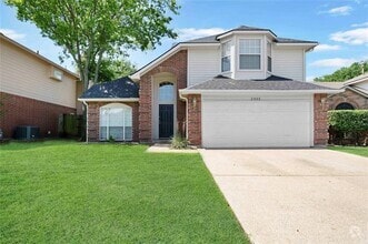 Building Photo - 2935 Chanute Dr
