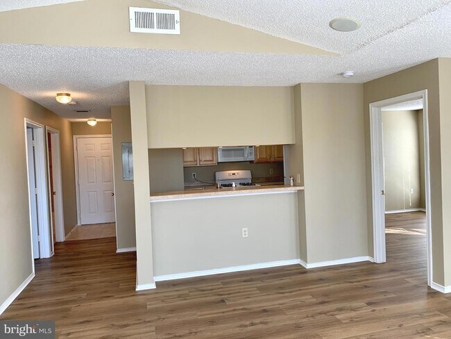 Building Photo - 21033 Timber Ridge Terrace