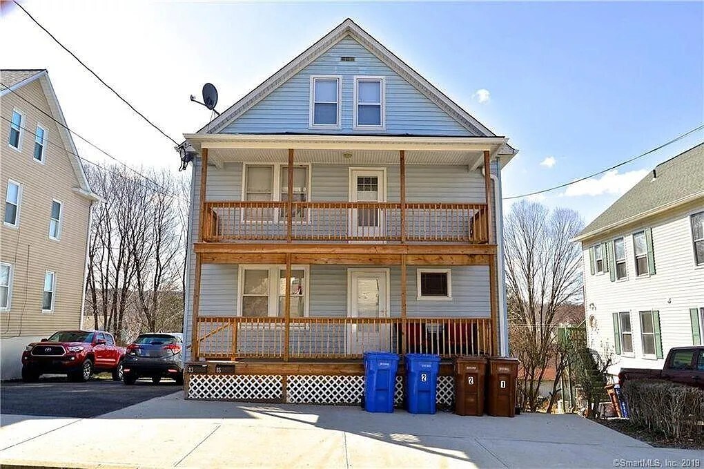 Building Photo - 83 Kneen St