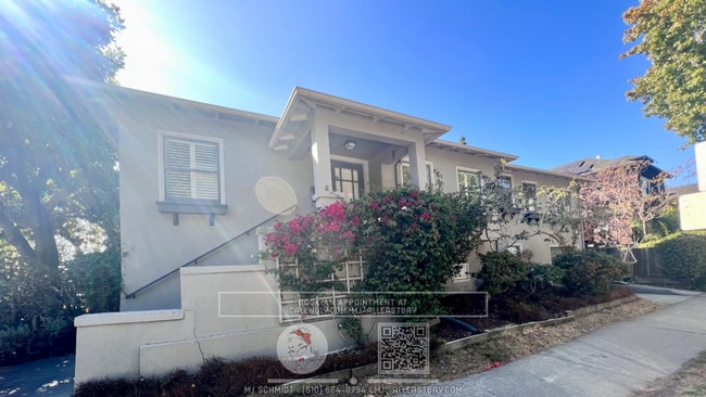 Beautiful 3 bedroom home with lush backya... - Beautiful 3 bedroom  home with lush backya...