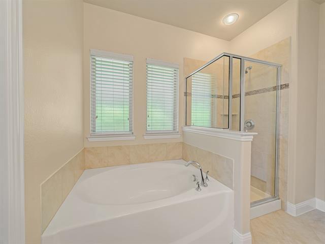 Building Photo - 3448 Canyon Lake Dr
