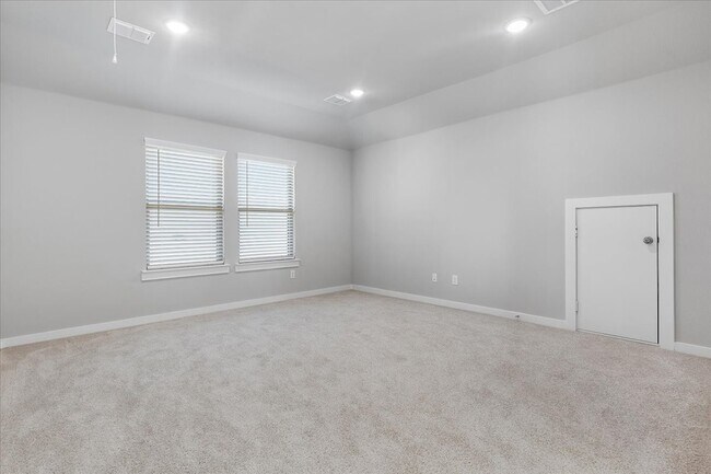 Building Photo - 608 Cottage Wood Dr