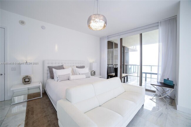 Building Photo - 9705 Collins Ave