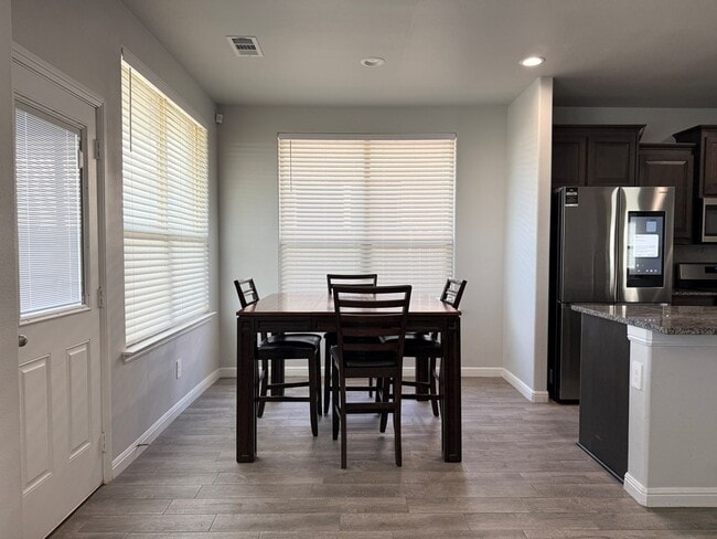 Building Photo - 7104 Thomas Paine Rd