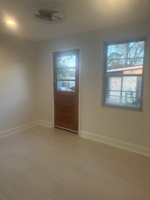 Building Photo - 1509 Clay St