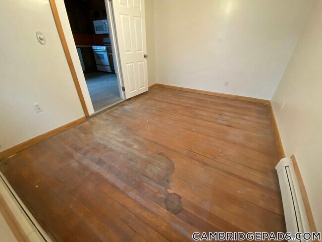 Building Photo - 161 Otis St