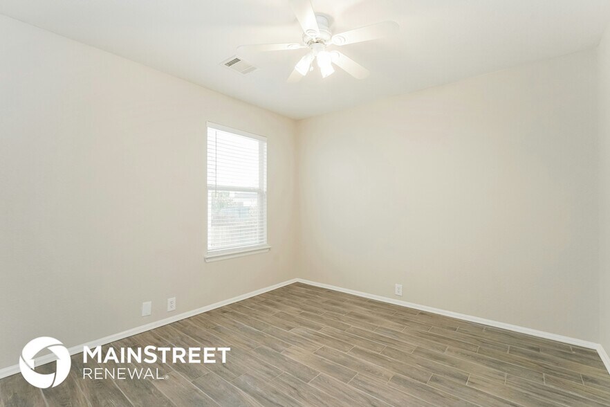 Building Photo - 15755 Cotton Tail Ln
