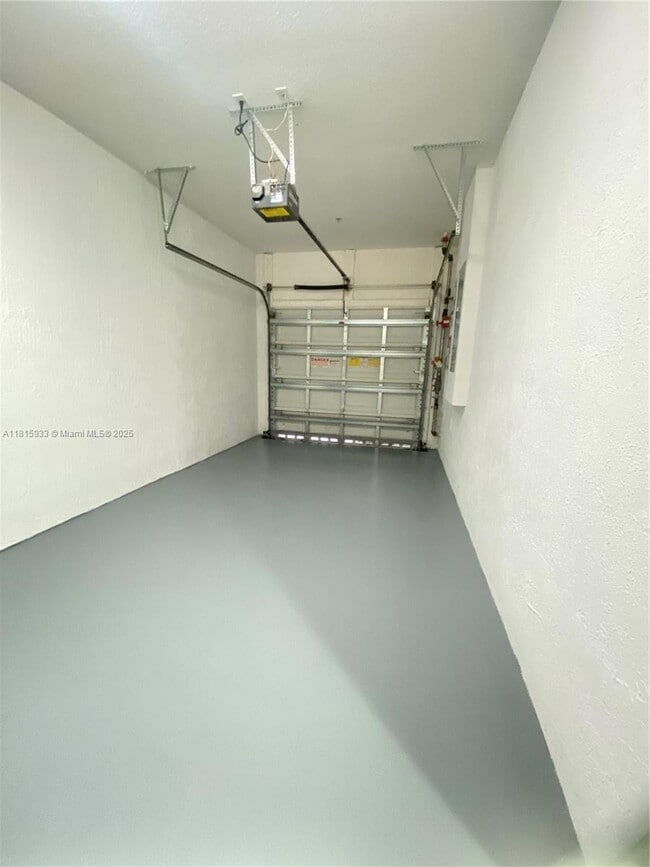 Building Photo - 1446 NW 34th Way