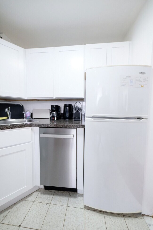 Building Photo - 28-30 West 86th Street-SI ID1031987P