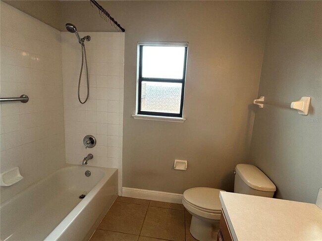 Building Photo - 3538 Foxchase Dr