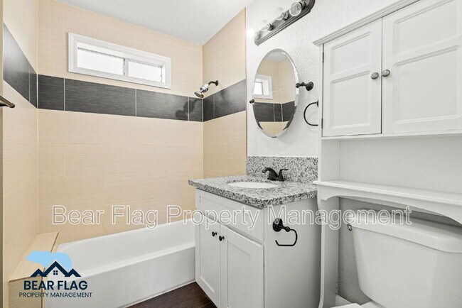 Building Photo - 4551 Orinda Way