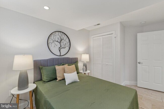 Building Photo - 5629 8th St NW