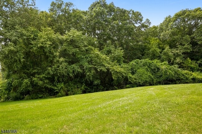 Building Photo - 85 Laurelwood Ct