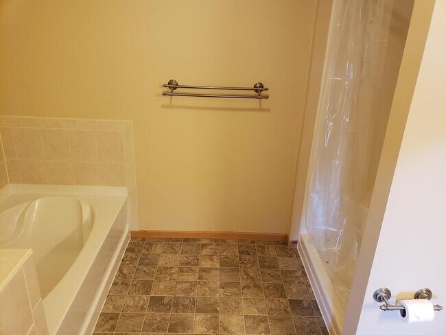 Building Photo - 9473 Eagle Nest Ln