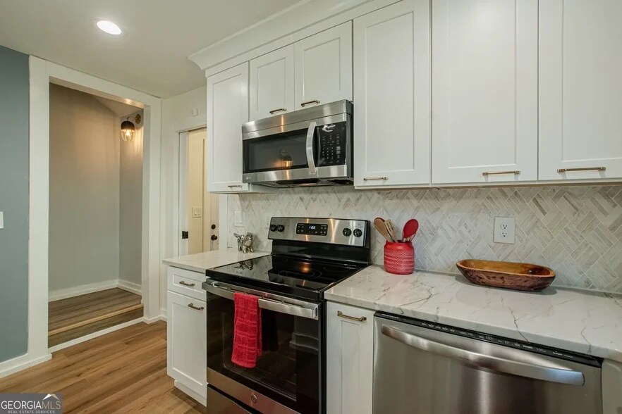 Building Photo - 2657 Blount St