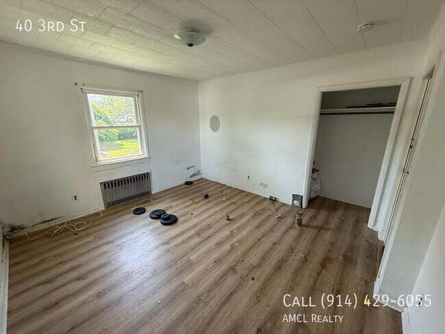 Building Photo - 40 3rd St