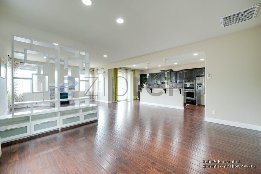 Building Photo - 22722 36th Dr SE