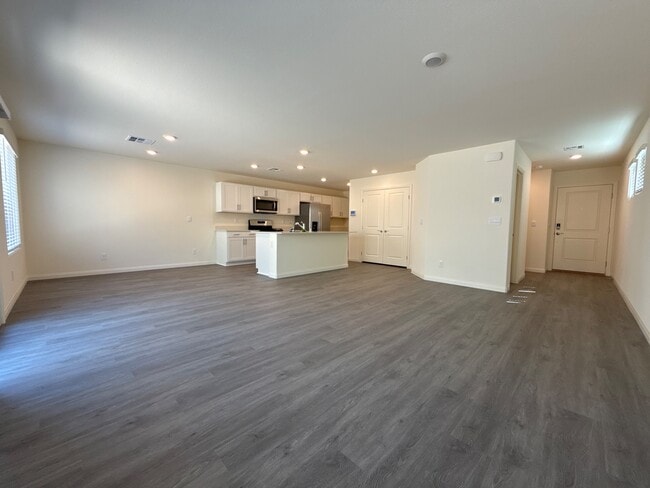 Building Photo - 10415 Ricordi St