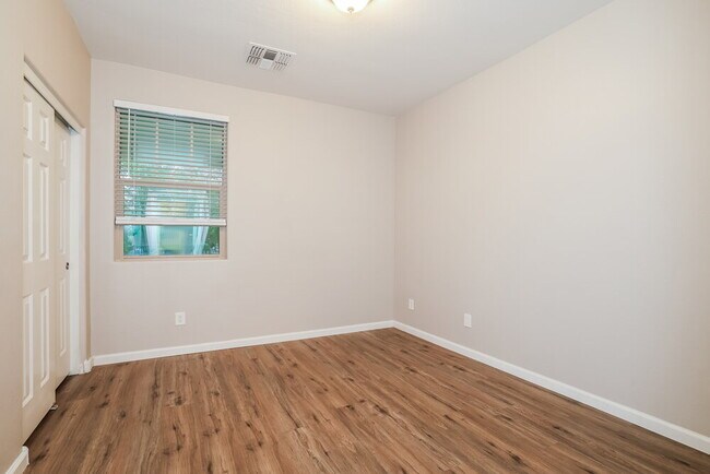 Building Photo - 15137 W Alexandria Way